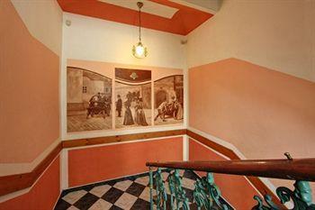 Golden Garni Otel Prag