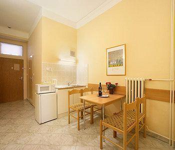Otel Golden Garni 3*
